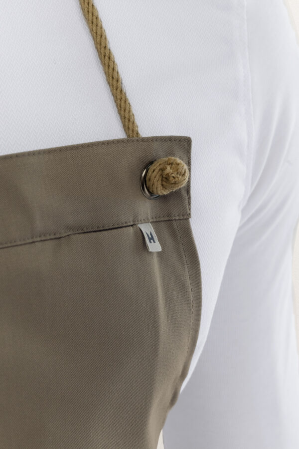 Spanish One Bib Apron - Thumbnail Image 2