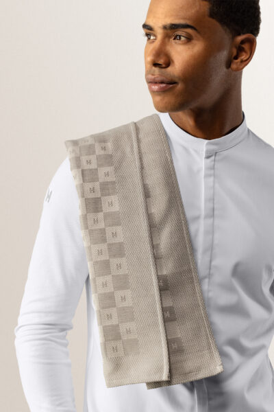 711040074_1-medium-front